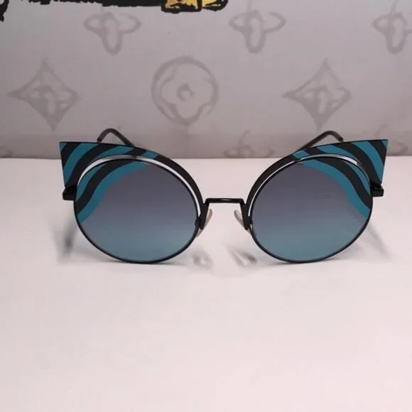 New Authentic Stylish Black and Blue Cat-Eye Sunglasses FF0215/S 0LBJF